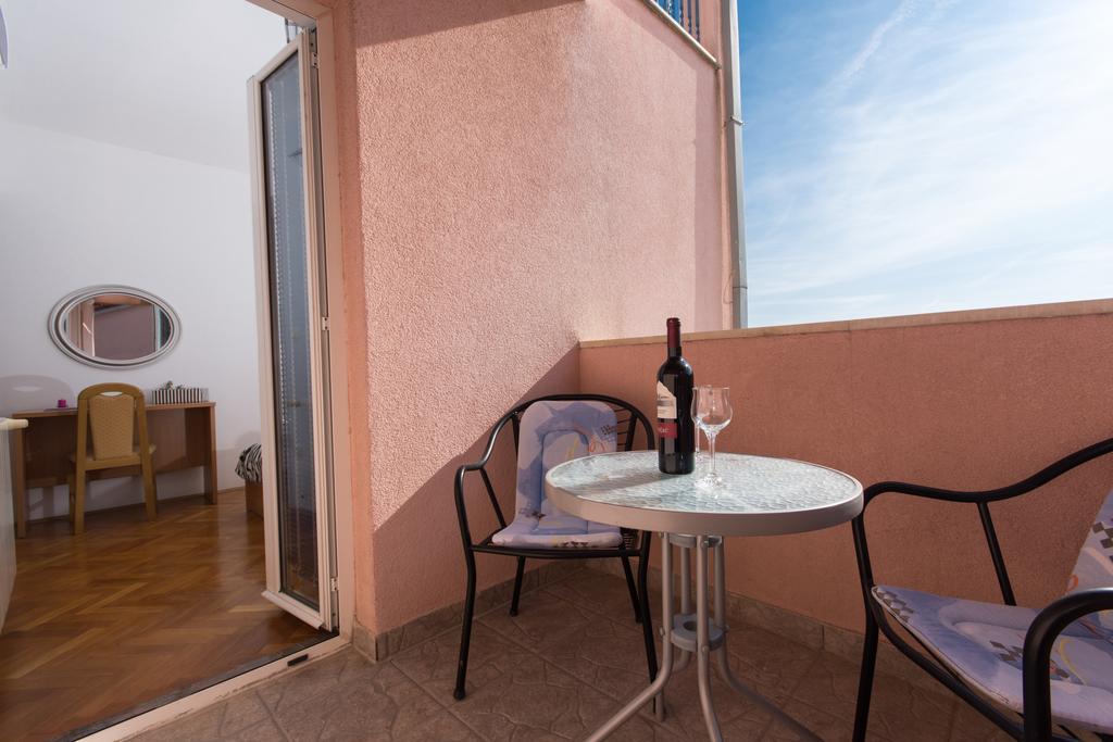 Guest House Mamut Kaštela Exteriér fotografie