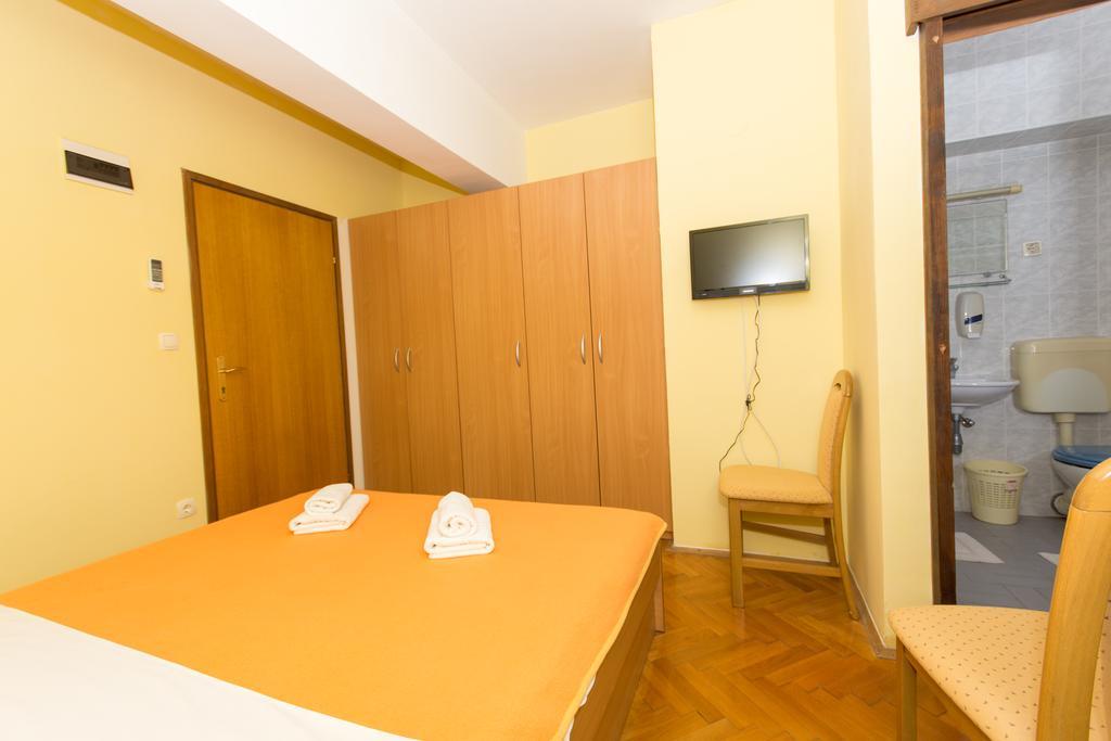 Guest House Mamut Kaštela Exteriér fotografie