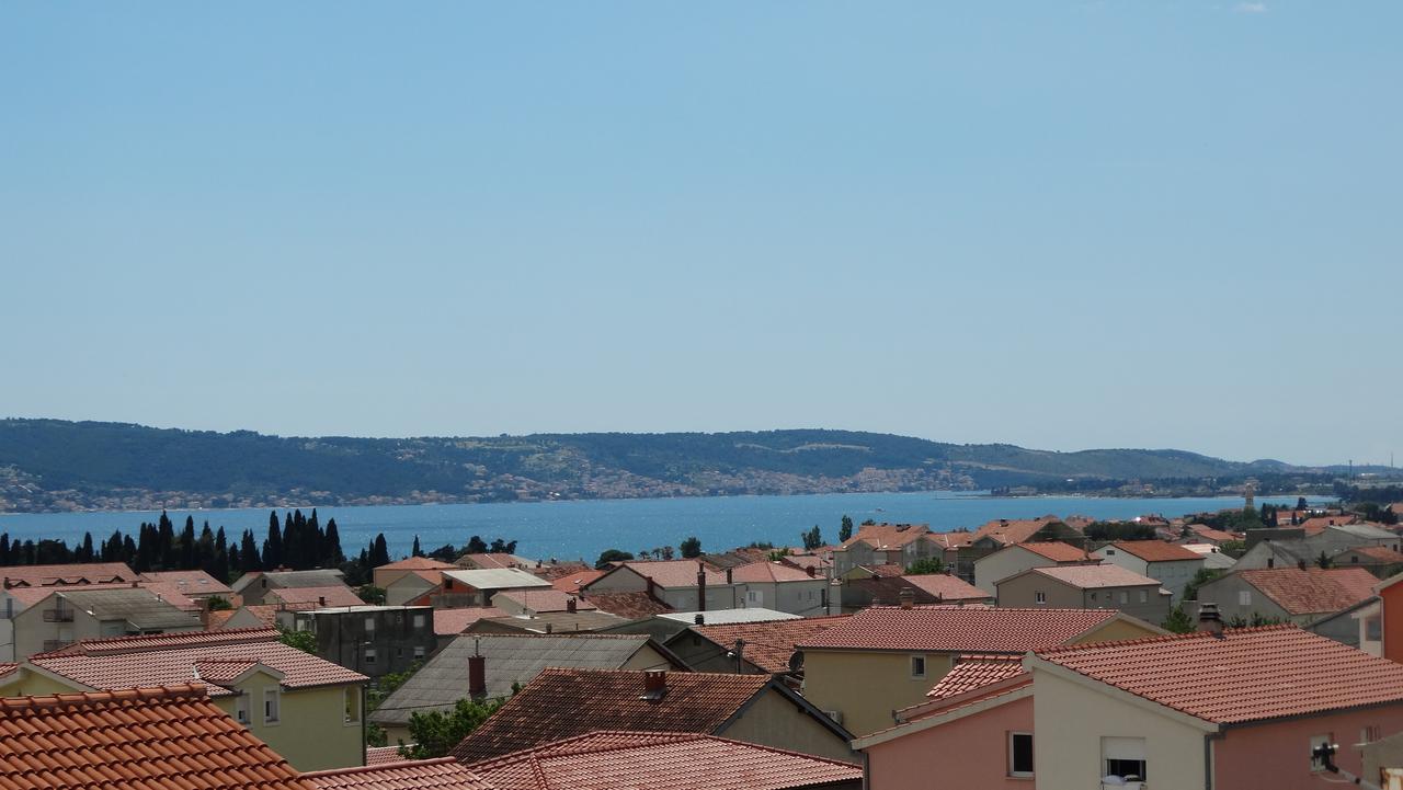 Guest House Mamut Kaštela Exteriér fotografie