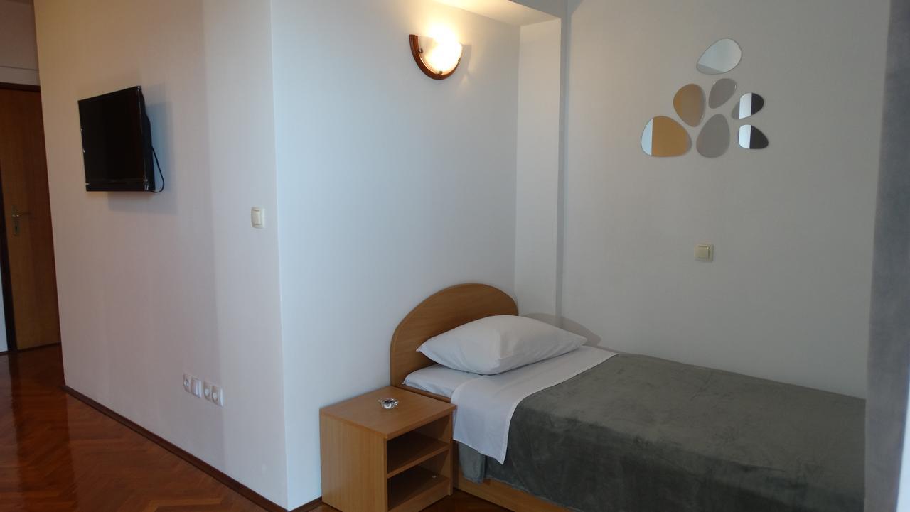 Guest House Mamut Kaštela Exteriér fotografie